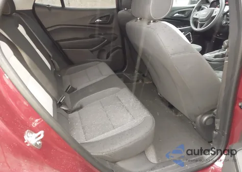 2025 Chevrolet Trax Fwd Ls z USA, uszkodzony, nr VIN KL77LFEP8SC246775